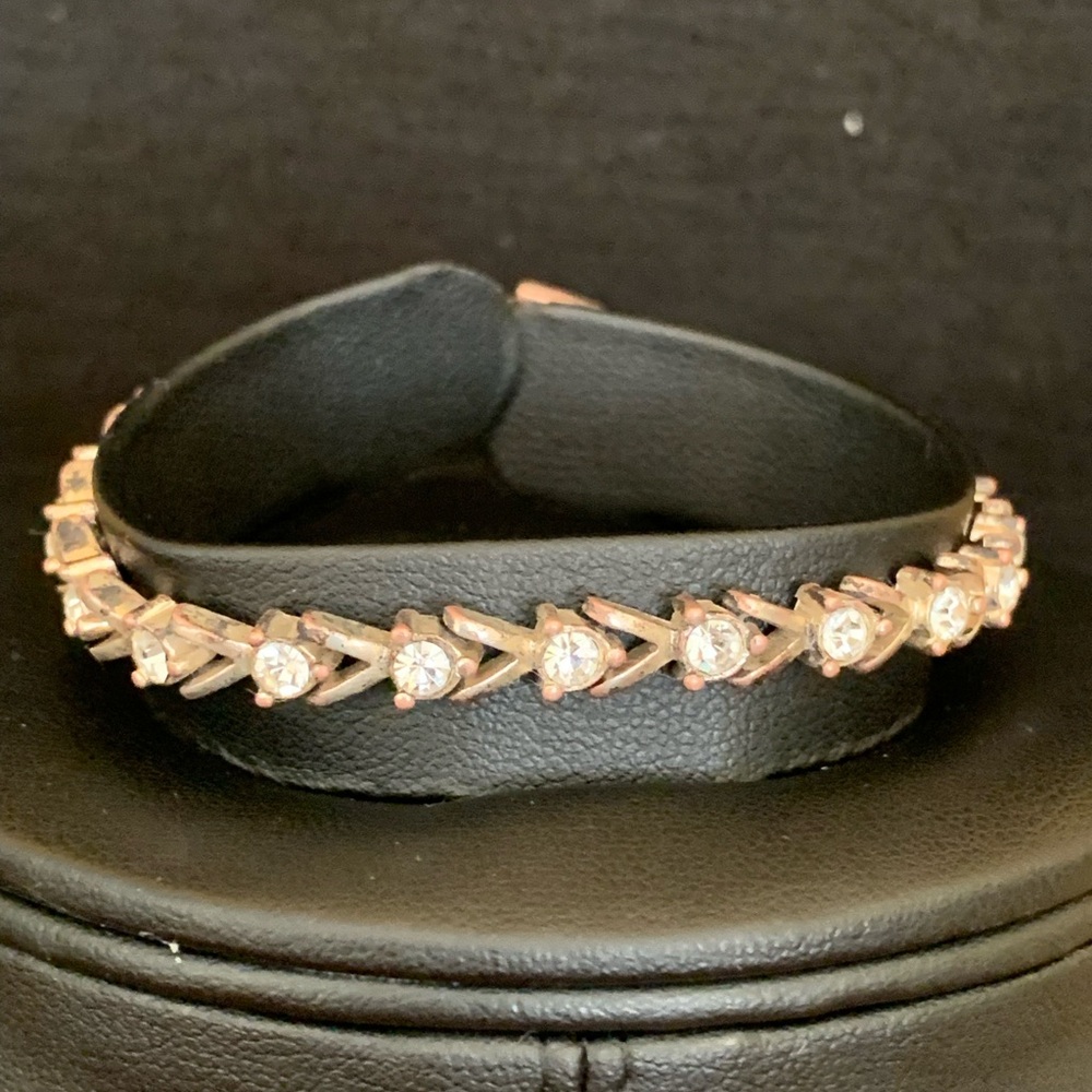 Vintage Avon Faux Tennis Bracelet Clear Rhinestones Prong Set  7.75"